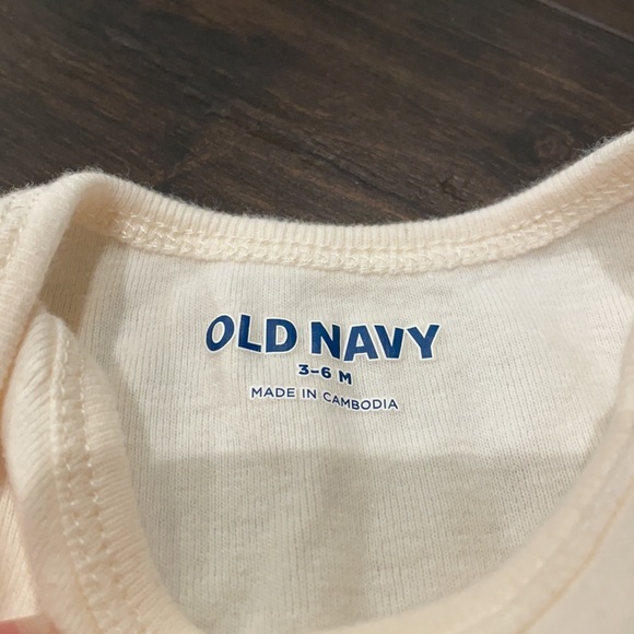 Old Navy Unisex Thanksgiving Bodysuit - Picture 4 of 4